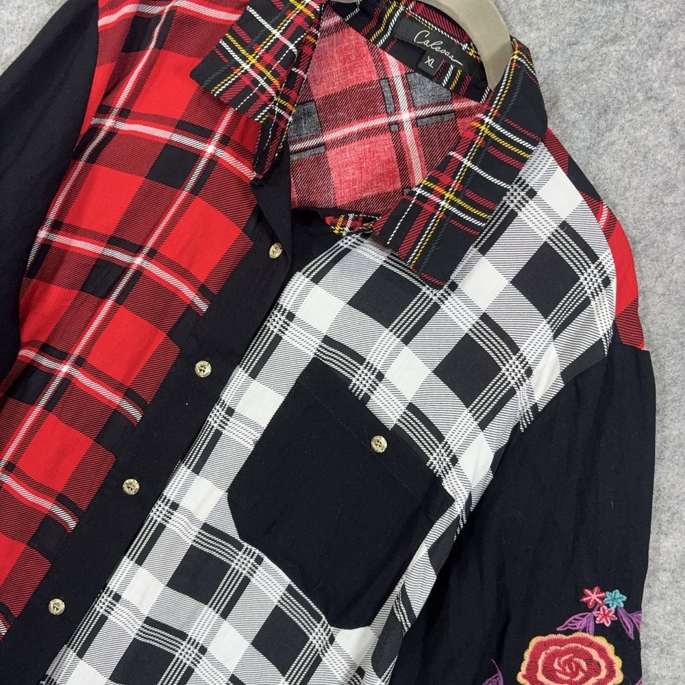 Calessa Blouse Tunic Womens XL Black Red Plaid Embroidered Floral Pockets